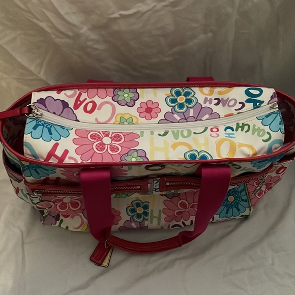 COACH Diaper bag. Large. Floral - Picture 6 of 12
